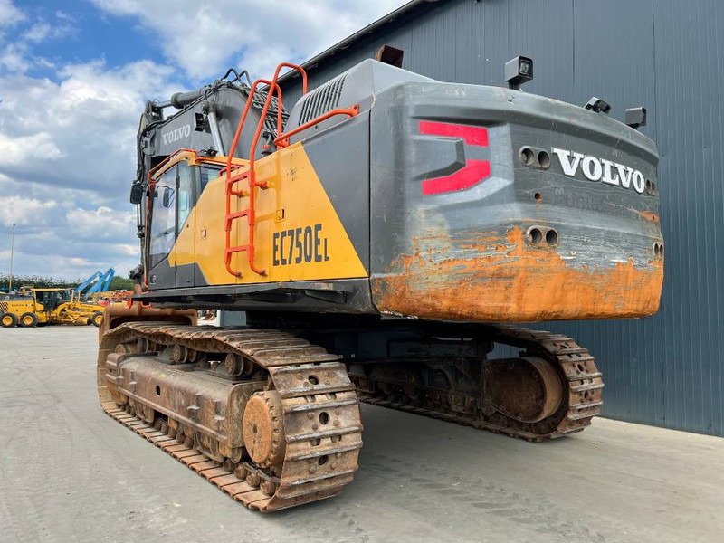 Volvo EC750E L - Lánctalpas kotró: 3 kép. Volvo EC750E L - Lánctalpas kotró: 3 kép.