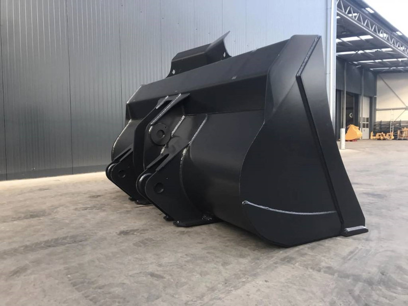 Volvo L150D - Kanál - Építőipari gépek: 5 kép. Volvo L150D - Kanál - Építőipari gépek: 5 kép.