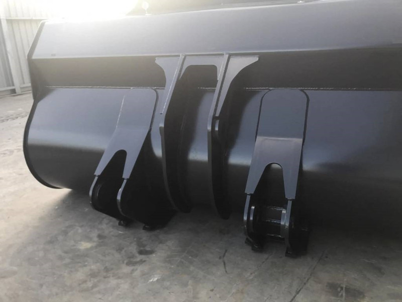 Volvo L150H - Kanál - Építőipari gépek: 4 kép. Volvo L150H - Kanál - Építőipari gépek: 4 kép.