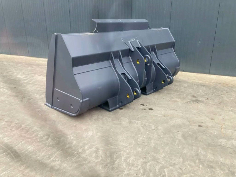 Volvo L90E - Kanál - Építőipari gépek: 5 kép. Volvo L90E - Kanál - Építőipari gépek: 5 kép.