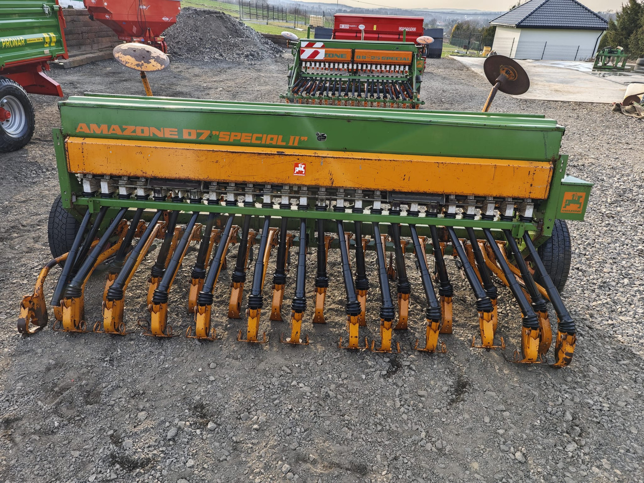 AMAZONE D7 SPECIAL II Typ 30 - Vetőgép: 5 kép. AMAZONE D7 SPECIAL II Typ 30 - Vetőgép: 5 kép.