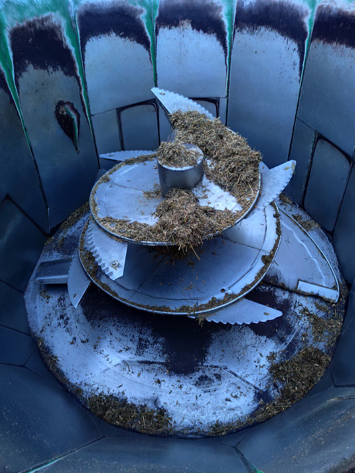 Auto-Agro T-011 - Etetőkocsi: 4 kép. Auto-Agro T-011 - Etetőkocsi: 4 kép.