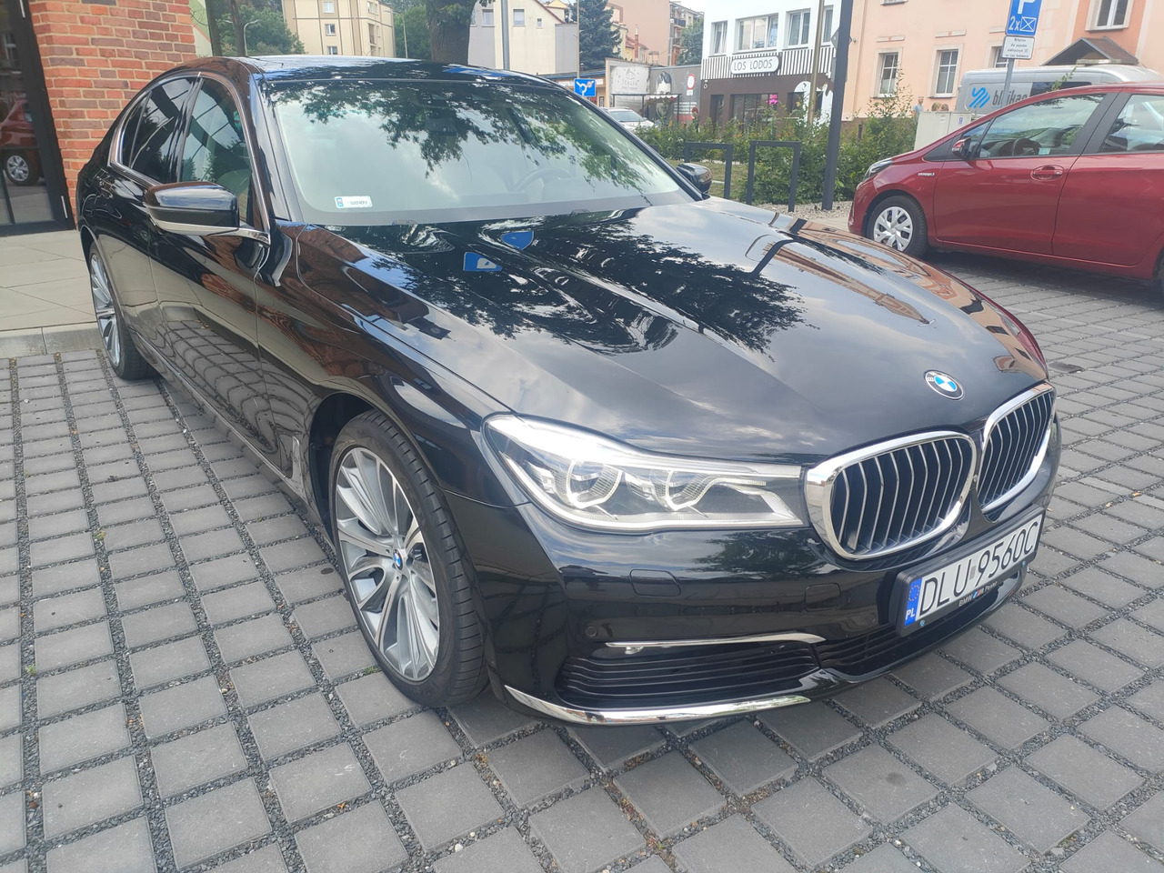 BMW 730D x-drive - Autó: 2 kép. BMW 730D x-drive - Autó: 2 kép.