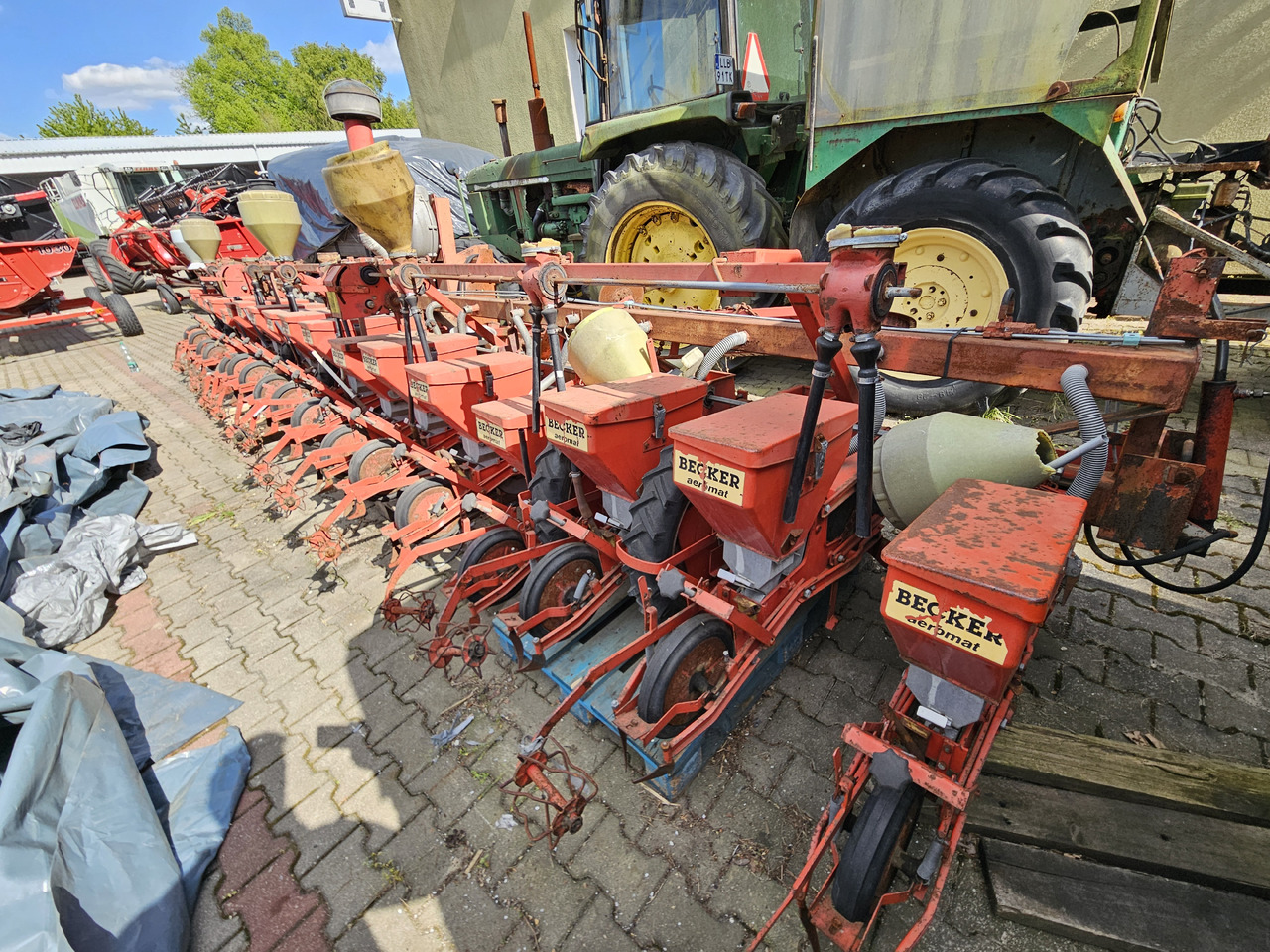 Becker Aeromat - Precíziós vetőgép: 4 kép. Becker Aeromat - Precíziós vetőgép: 4 kép.