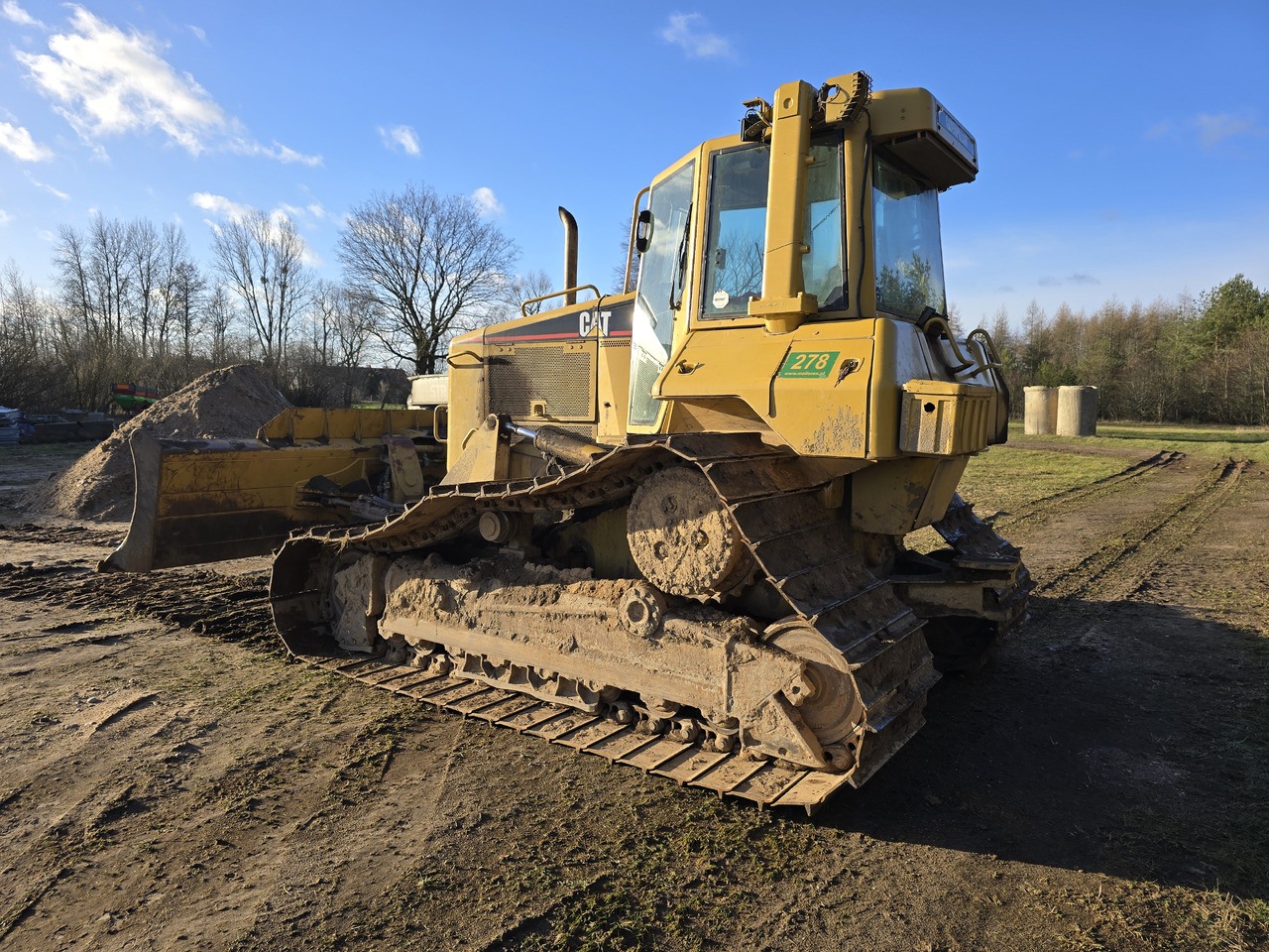 CATERPILLAR D6N XL, LGP - Buldózer: 4 kép. CATERPILLAR D6N XL, LGP - Buldózer: 4 kép.