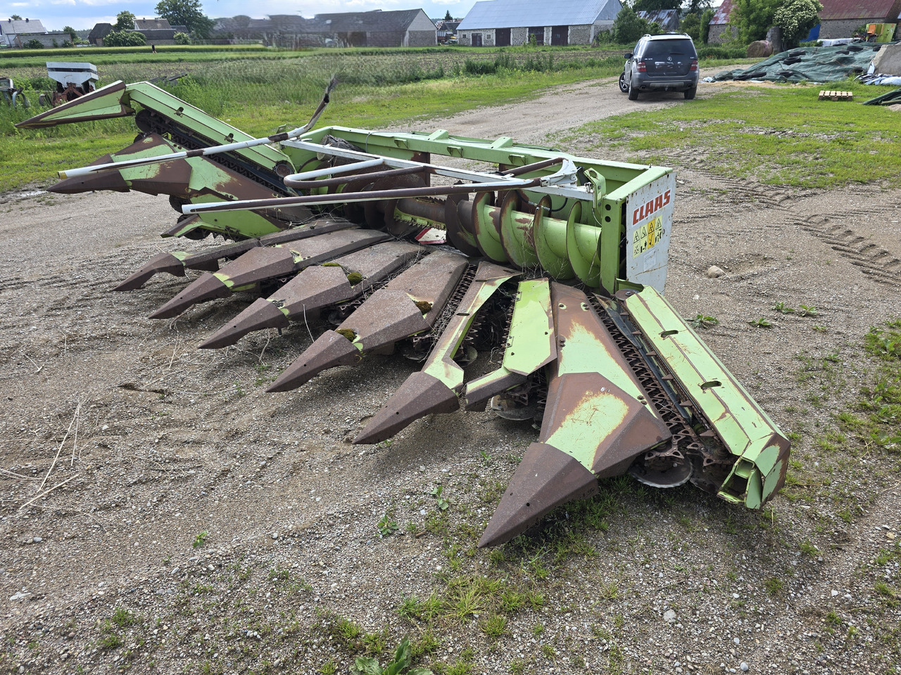 CLAAS MG8-6218 - Önjáró szecskázógép: 1 kép. CLAAS MG8-6218 - Önjáró szecskázógép: 1 kép.