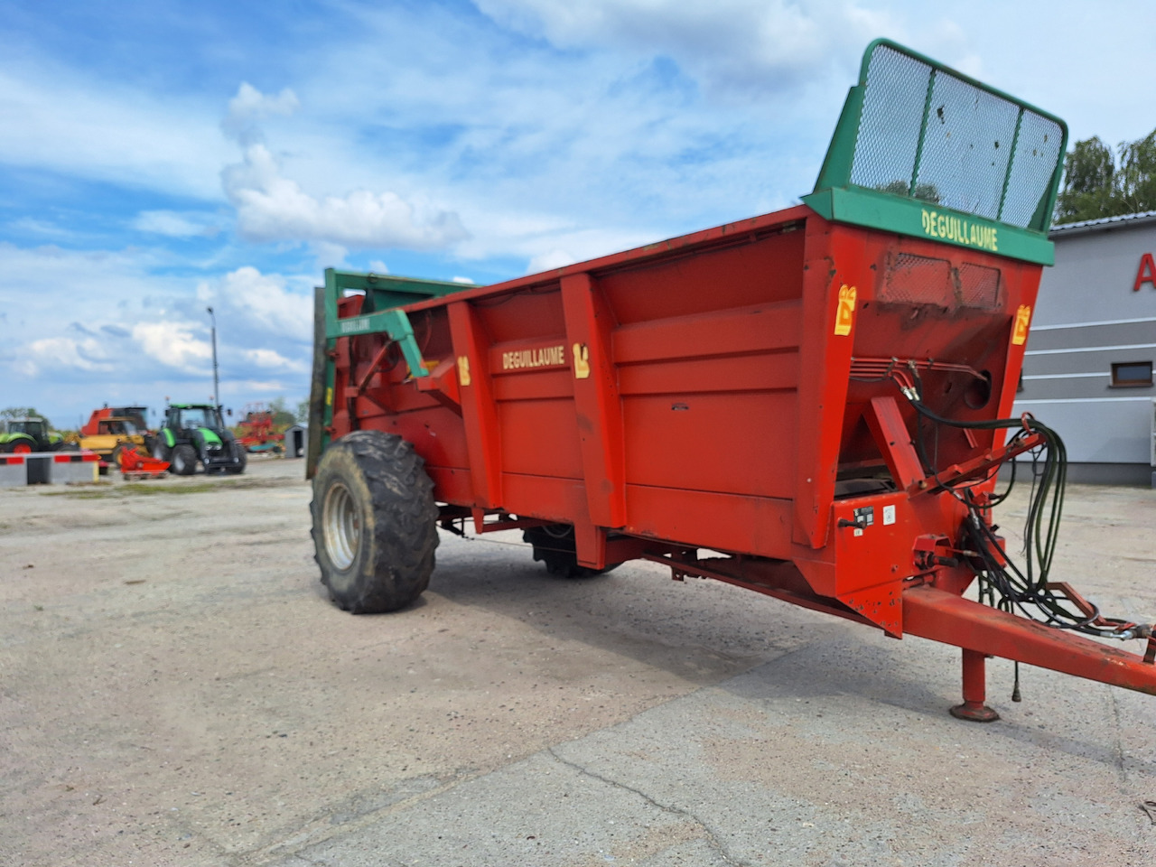 DEGUILLAUME HVD1310 - Szervestrágyaszóró: 3 kép. DEGUILLAUME HVD1310 - Szervestrágyaszóró: 3 kép.