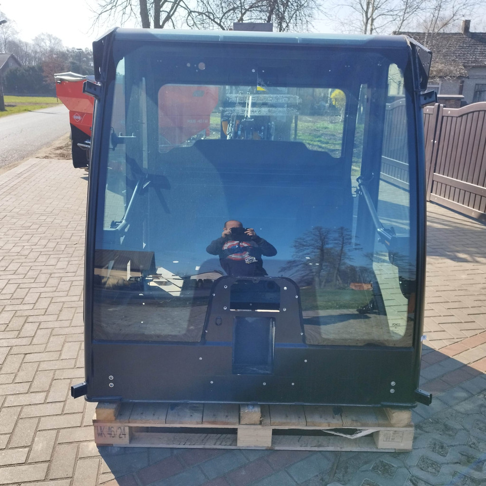 JCB TM - Fülke - Építőipari gépek: 5 kép. JCB TM - Fülke - Építőipari gépek: 5 kép.