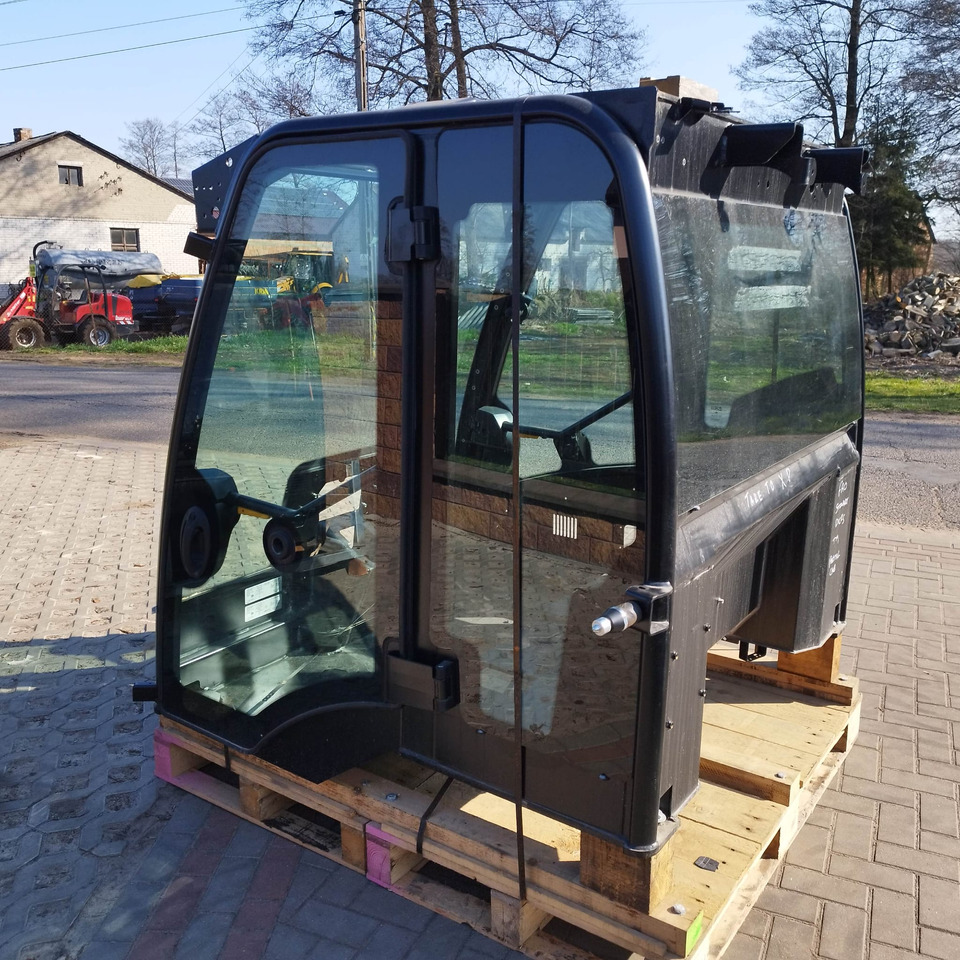 JCB TM - Fülke - Rakodógép: 3 kép. JCB TM - Fülke - Rakodógép: 3 kép.