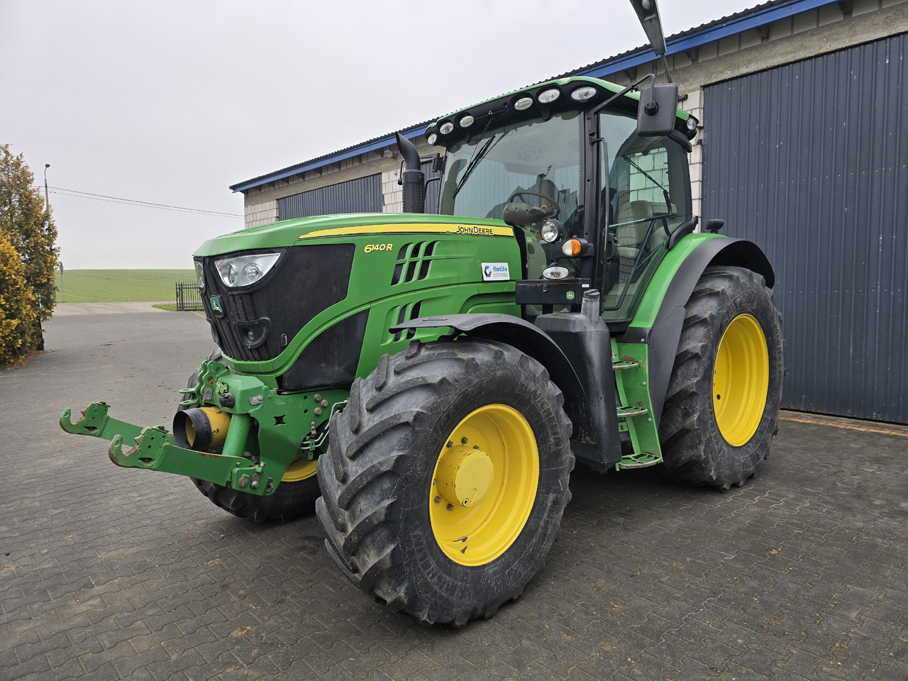 JOHN DEERE 6140R - Traktor: 4 kép. JOHN DEERE 6140R - Traktor: 4 kép.