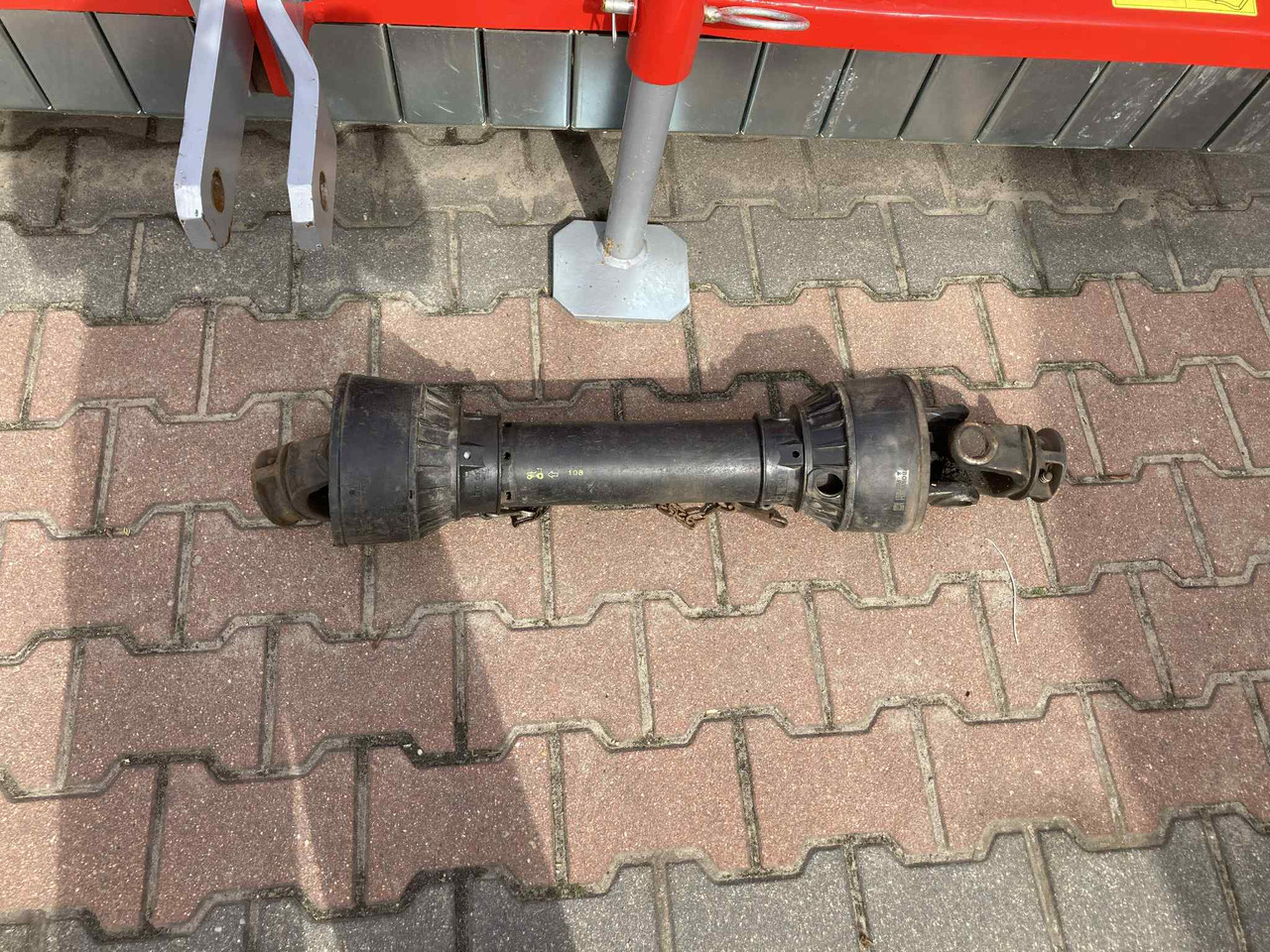 KUHN BK320 - Fűkasza: 4 kép. KUHN BK320 - Fűkasza: 4 kép.