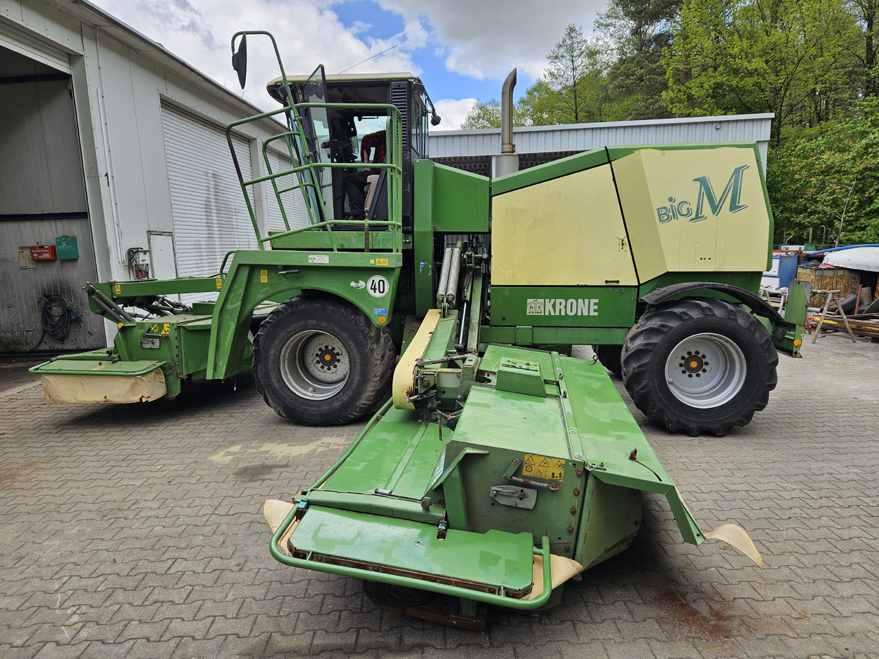 Krone Big M - Fűkasza: 1 kép. Krone Big M - Fűkasza: 1 kép.