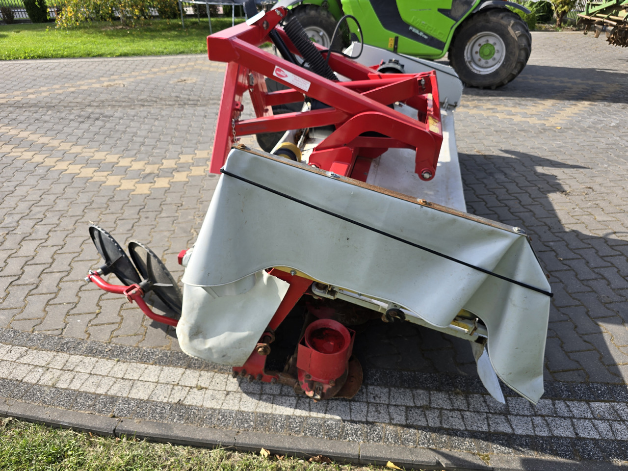 LELY Splendimo 320 F - Fűkasza: 5 kép. LELY Splendimo 320 F - Fűkasza: 5 kép.