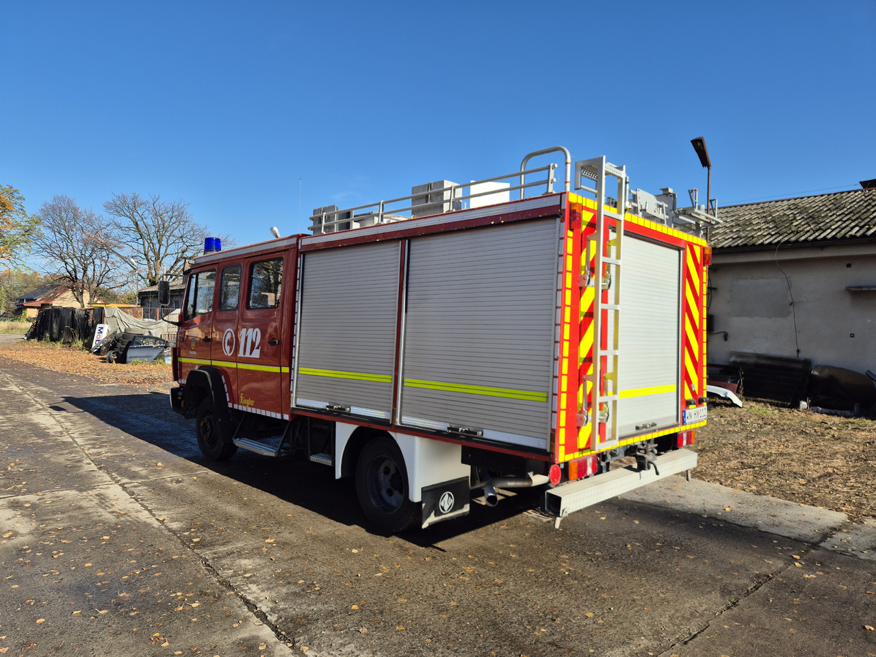 MERCEDES-BENZ 814F LF 8/6 - Tűzoltóautó: 5 kép. MERCEDES-BENZ 814F LF 8/6 - Tűzoltóautó: 5 kép.