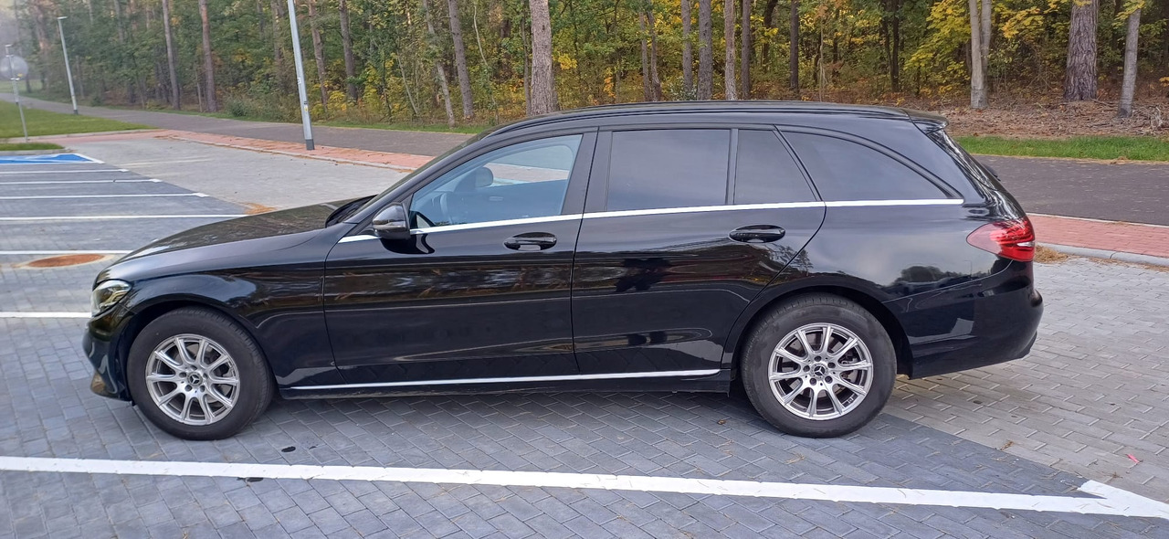 MERCEDES-BENZ C 200 D (W205) - Autó: 4 kép. MERCEDES-BENZ C 200 D (W205) - Autó: 4 kép.