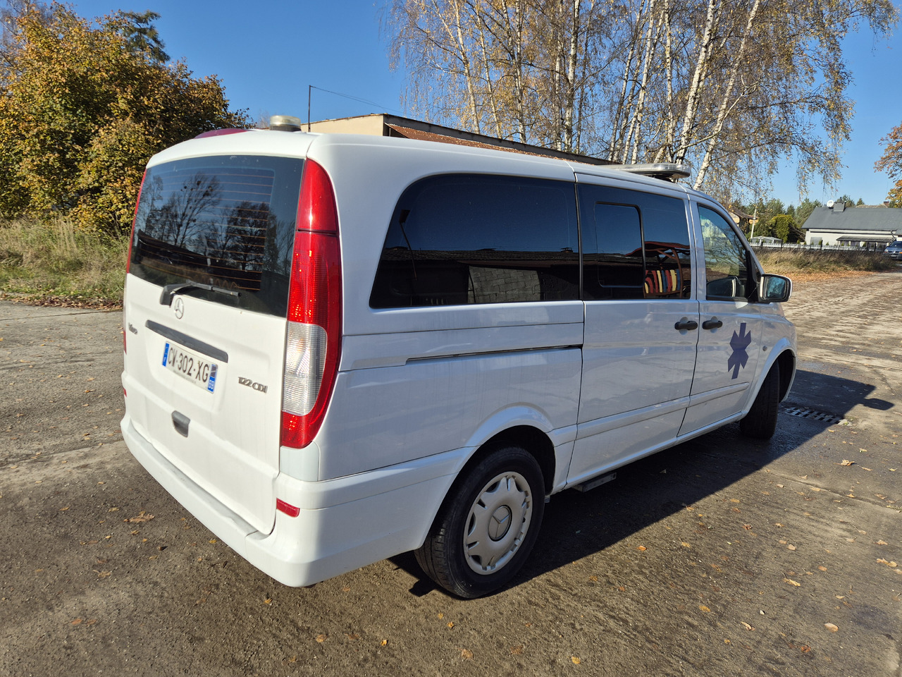 MERCEDES-BENZ Vito 122 CDi - Mentőautó: 5 kép. MERCEDES-BENZ Vito 122 CDi - Mentőautó: 5 kép.