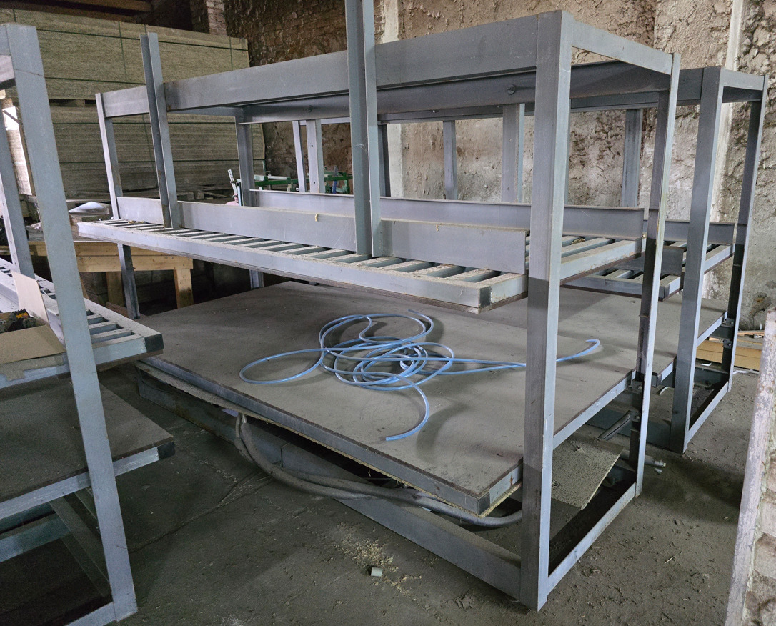 Faipari gép Prasa stół do klejenia płyt, drewna pneumatyczna regulowana 3 m: 1 kép.