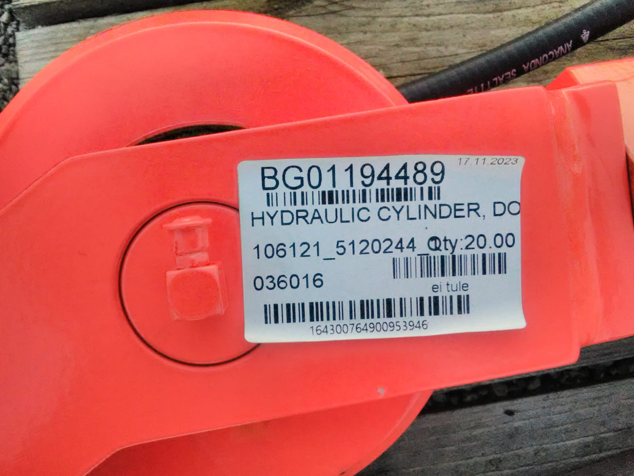 SANDVIK BG01194489 - Hidraulikus henger - Fúrógép: 3 kép. SANDVIK BG01194489 - Hidraulikus henger - Fúrógép: 3 kép.