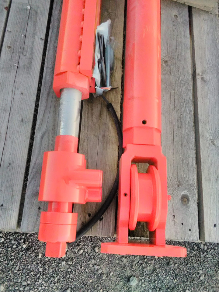SANDVIK BG01194489 - Hidraulikus henger - Fúrógép: 5 kép. SANDVIK BG01194489 - Hidraulikus henger - Fúrógép: 5 kép.