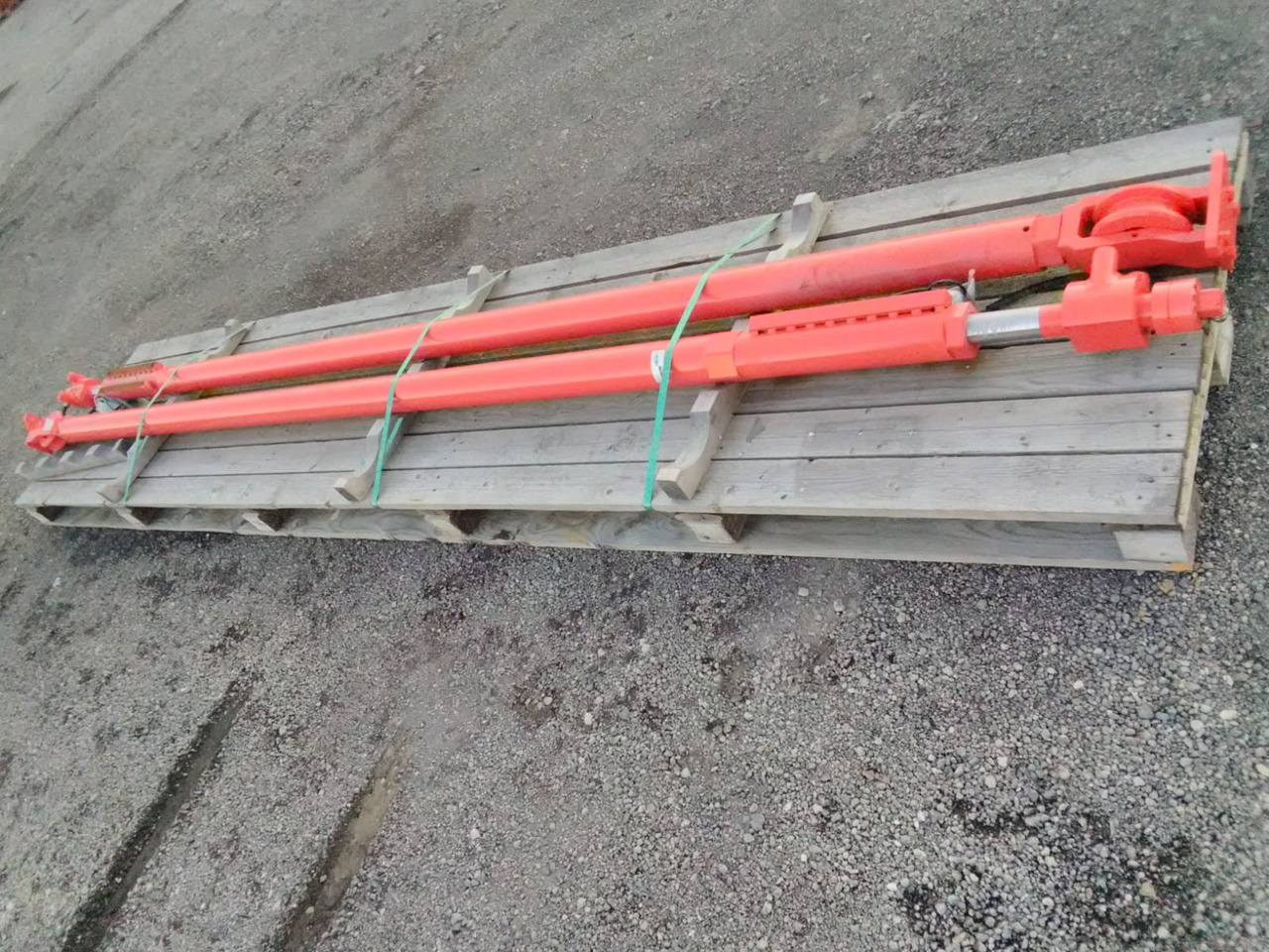 SANDVIK BG01194489 - Hidraulikus henger - Fúrógép: 1 kép. SANDVIK BG01194489 - Hidraulikus henger - Fúrógép: 1 kép.