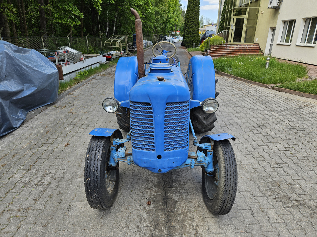Zetor Super - Traktor: 4 kép. Zetor Super - Traktor: 4 kép.
