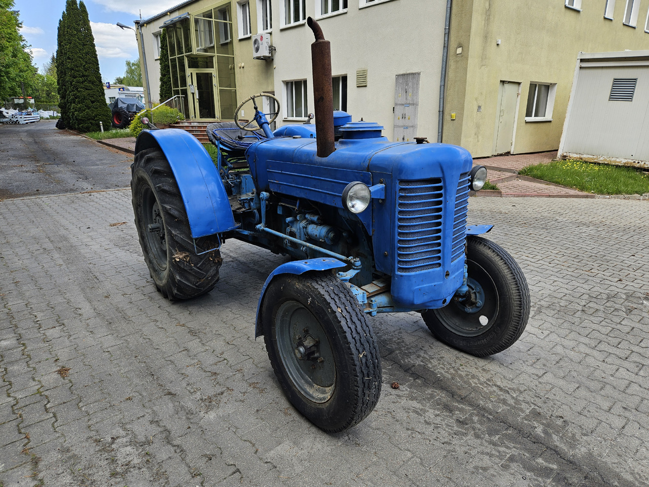 Zetor Super - Traktor: 5 kép. Zetor Super - Traktor: 5 kép.