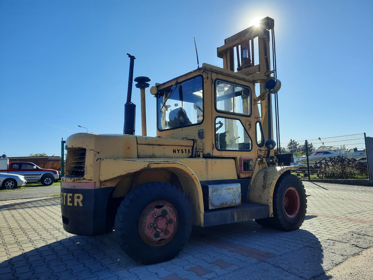 Hyster H 110 / 150F Challenger - Dízel targonca: 5 kép. Hyster H 110 / 150F Challenger - Dízel targonca: 5 kép.