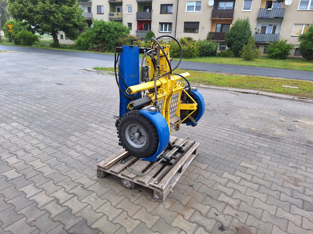 Inna ECRT - Elektromos vontató: 1 kép. Inna ECRT - Elektromos vontató: 1 kép.