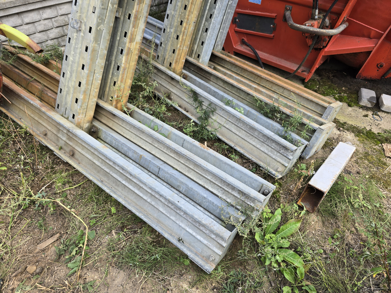 Inna regał wolnostojący duży - Raktári berendezés: 3 kép. Inna regał wolnostojący duży - Raktári berendezés: 3 kép.