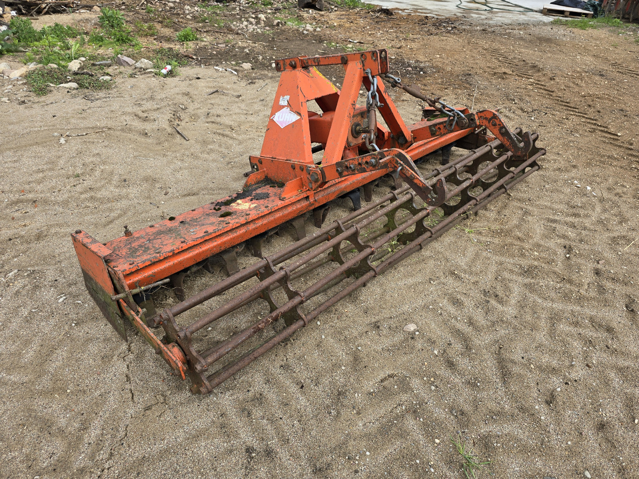 Kuhn HR - Borona: 4 kép. Kuhn HR - Borona: 4 kép.