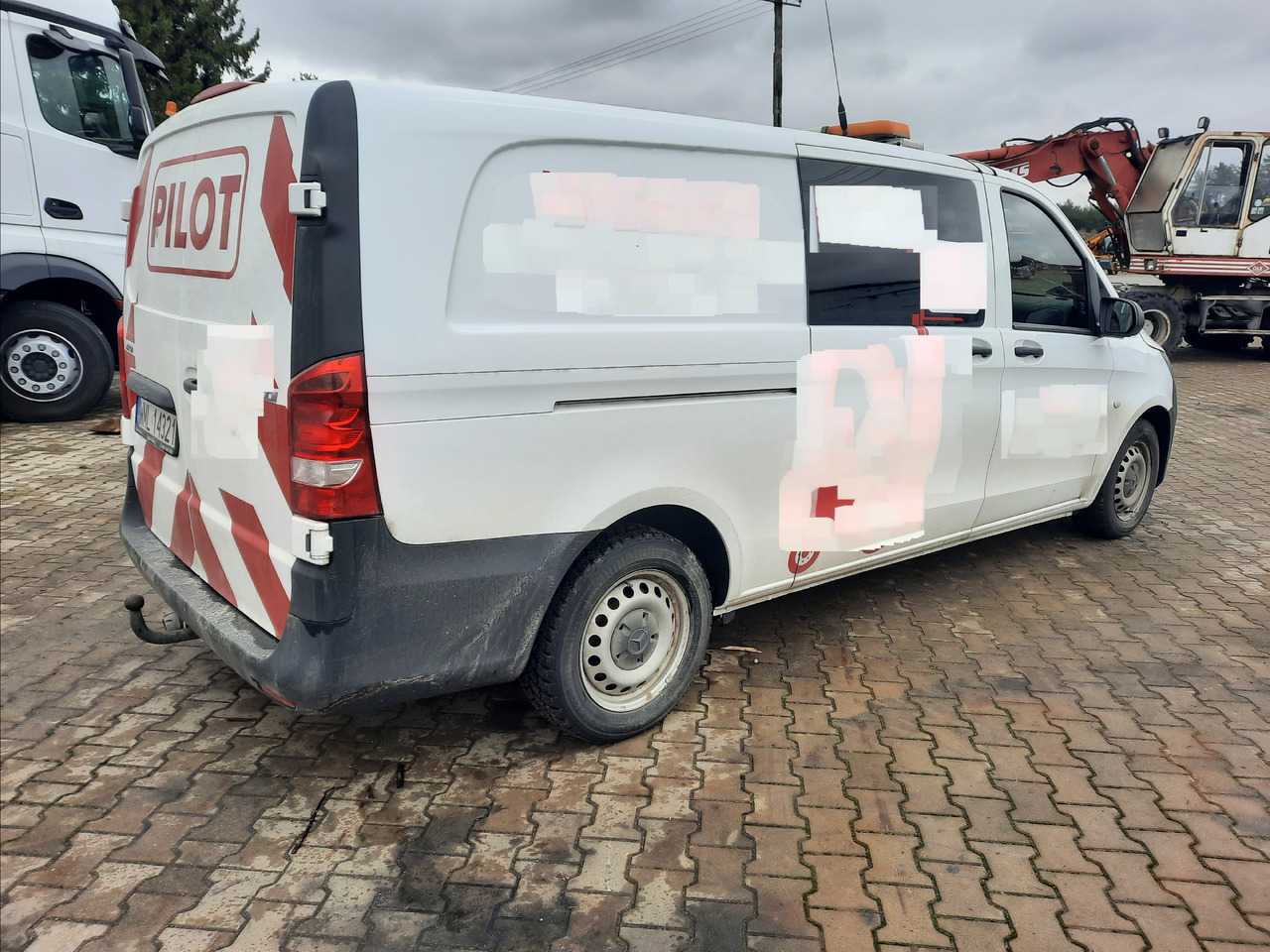 Mercedes-benz Vito - Autó: 5 kép. Mercedes-benz Vito - Autó: 5 kép.