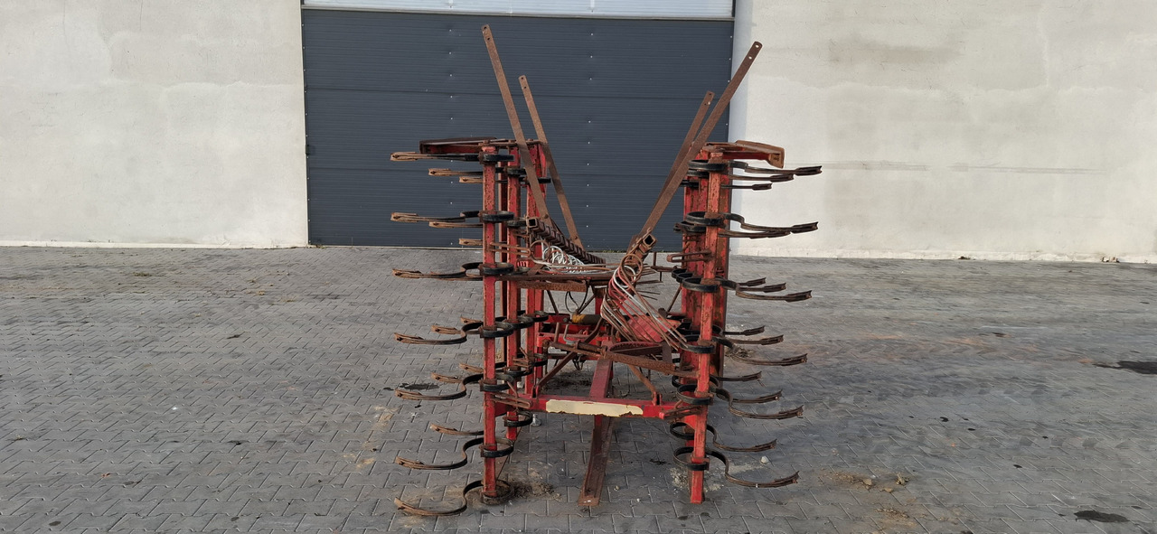Vaderstadt 3 m - Kultivátor: 1 kép. Vaderstadt 3 m - Kultivátor: 1 kép.