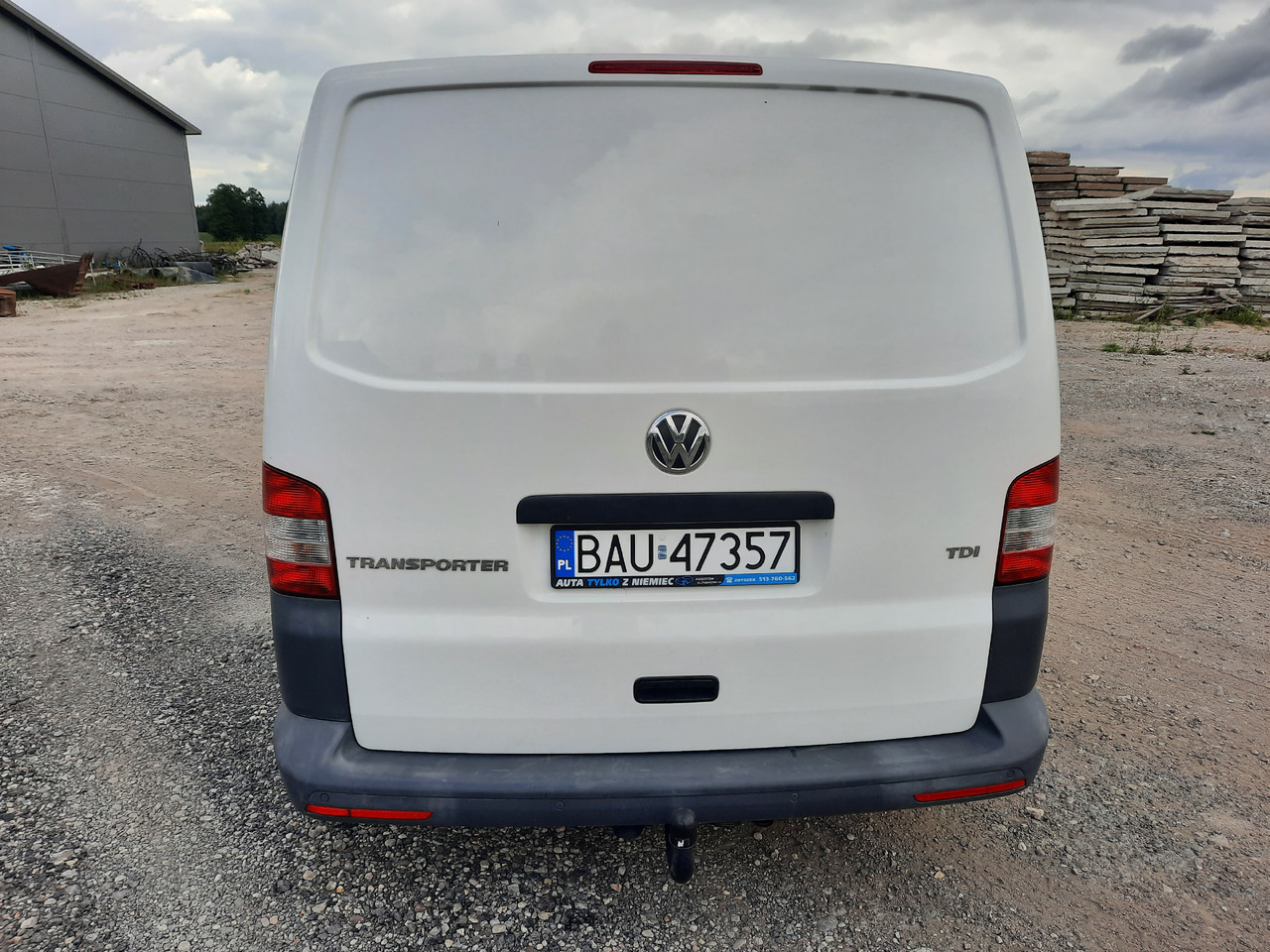 Volkswagen Transporter - Autó: 5 kép. Volkswagen Transporter - Autó: 5 kép.