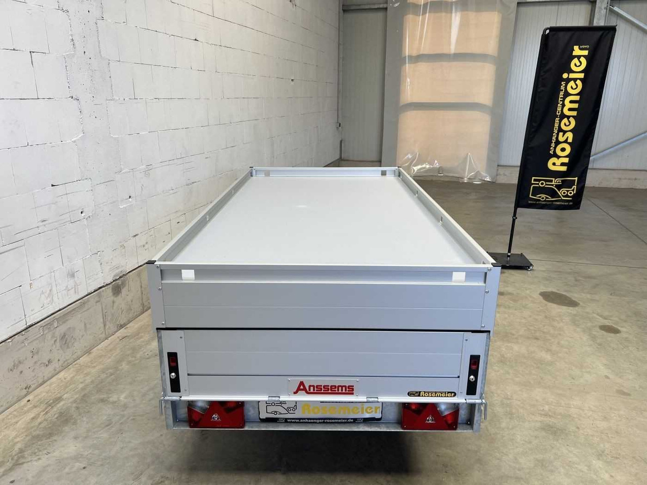 ANSSEMS GTB 1200 HT Deckelanhänger - Autó utánfutó: 3 kép. ANSSEMS GTB 1200 HT Deckelanhänger - Autó utánfutó: 3 kép.