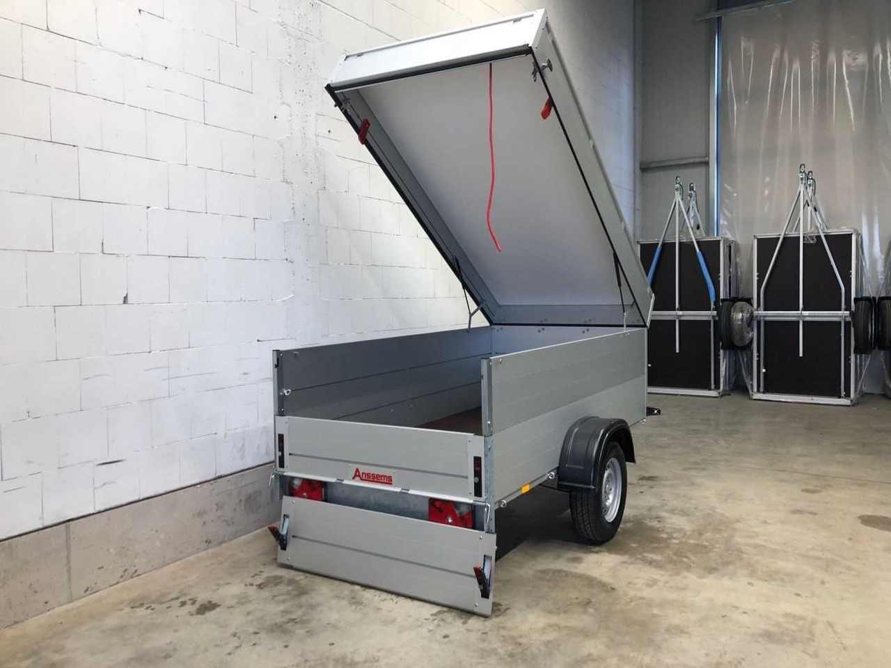 ANSSEMS GTB 1200 VT1 Deckelanhänger - Autó utánfutó: 4 kép. ANSSEMS GTB 1200 VT1 Deckelanhänger - Autó utánfutó: 4 kép.