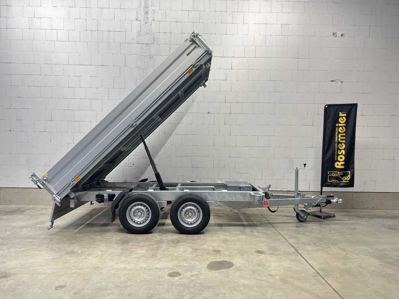 BOECKMANN DK-AL 3218/30 P Eco XXL Dreiseitenkipper - Pótkocsi billenőplatós: 4 kép. BOECKMANN DK-AL 3218/30 P Eco XXL Dreiseitenkipper - Pótkocsi billenőplatós: 4 kép.