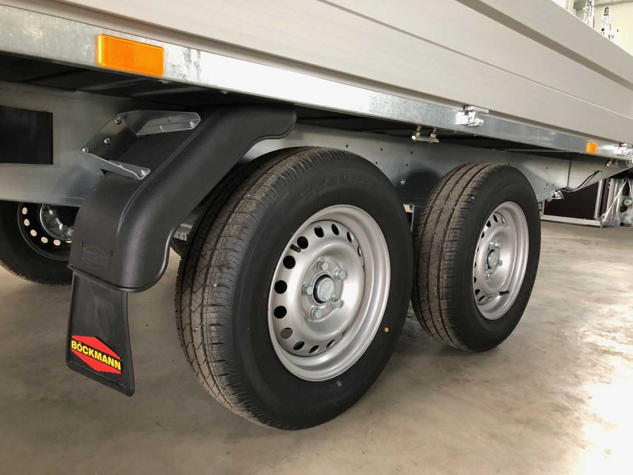 Új Platós pótkocsi BOECKMANN HL-AL 3218/27 Eco XXL Hochlader: 15 kép.