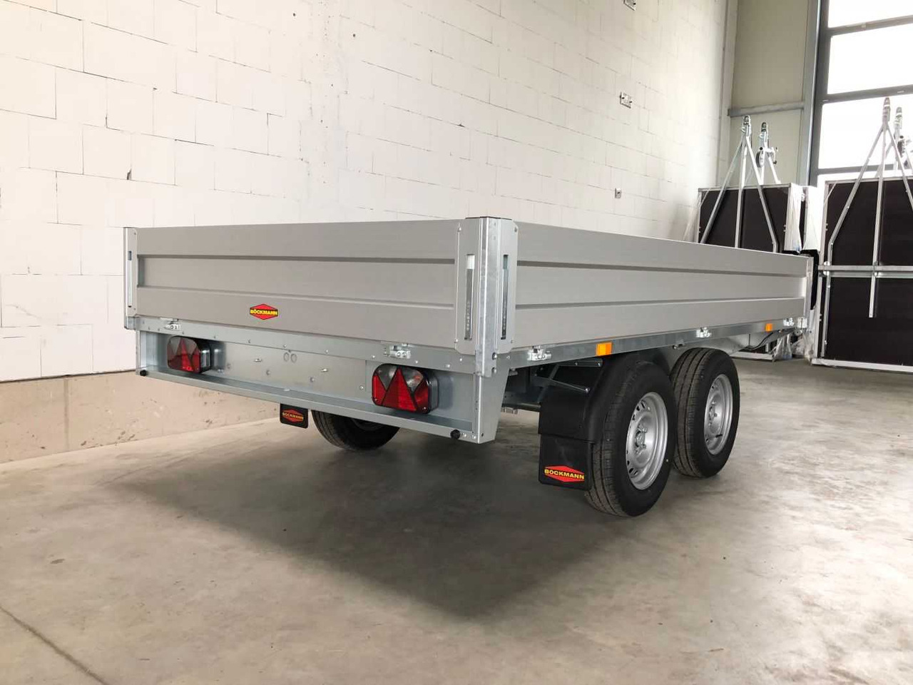 BOECKMANN HL-AL 3218/27 Eco XXL Hochlader - Platós pótkocsi: 5 kép. BOECKMANN HL-AL 3218/27 Eco XXL Hochlader - Platós pótkocsi: 5 kép.