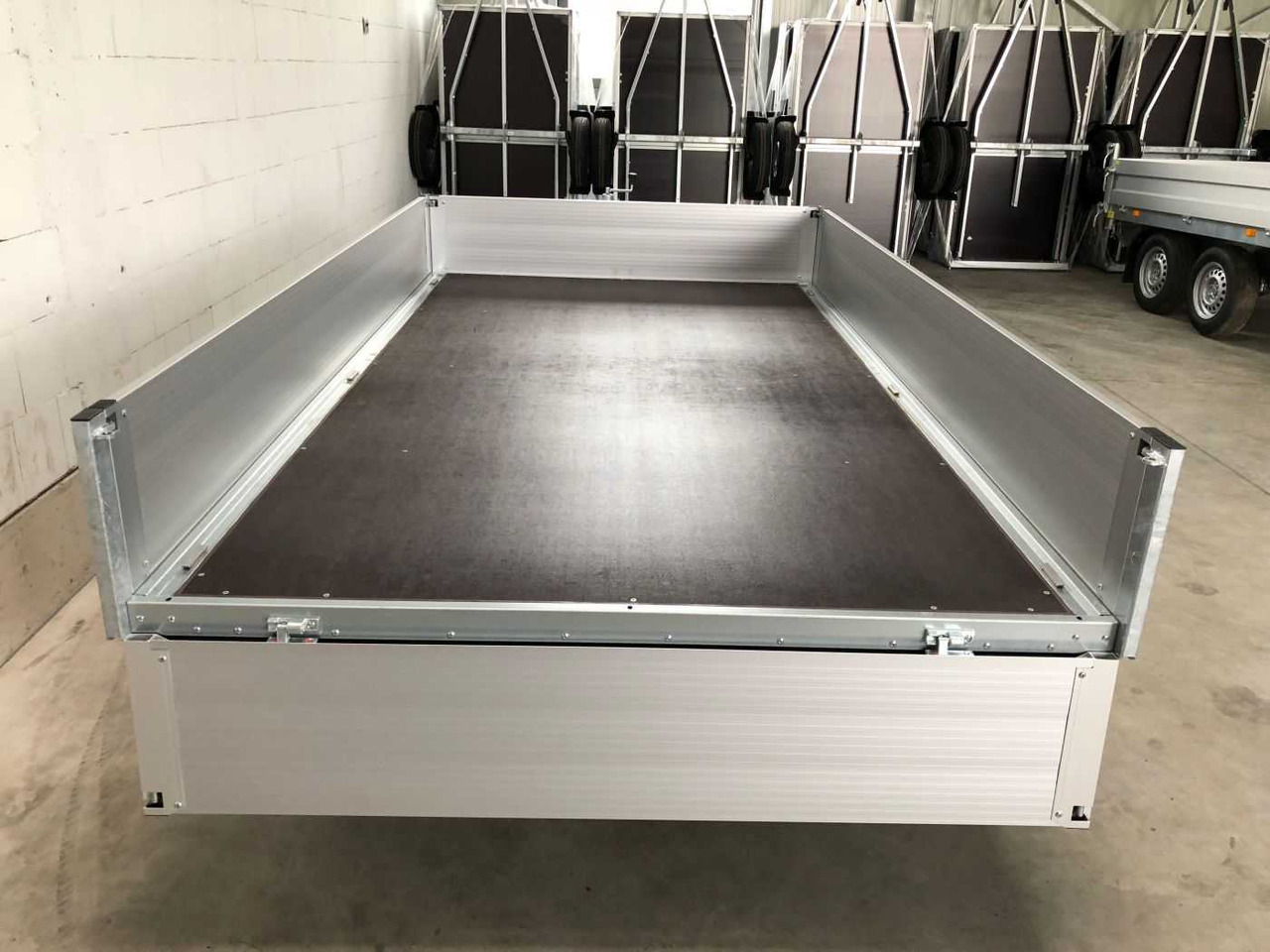 Új Platós pótkocsi BOECKMANN HL-AL 3218/27 Eco XXL Hochlader: 10 kép.