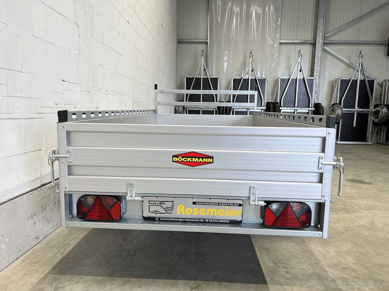 BOECKMANN TL-AL 2513/135 Profi Eco XXL Kastenanhänger gebr - Autó utánfutó: 5 kép. BOECKMANN TL-AL 2513/135 Profi Eco XXL Kastenanhänger gebr - Autó utánfutó: 5 kép.