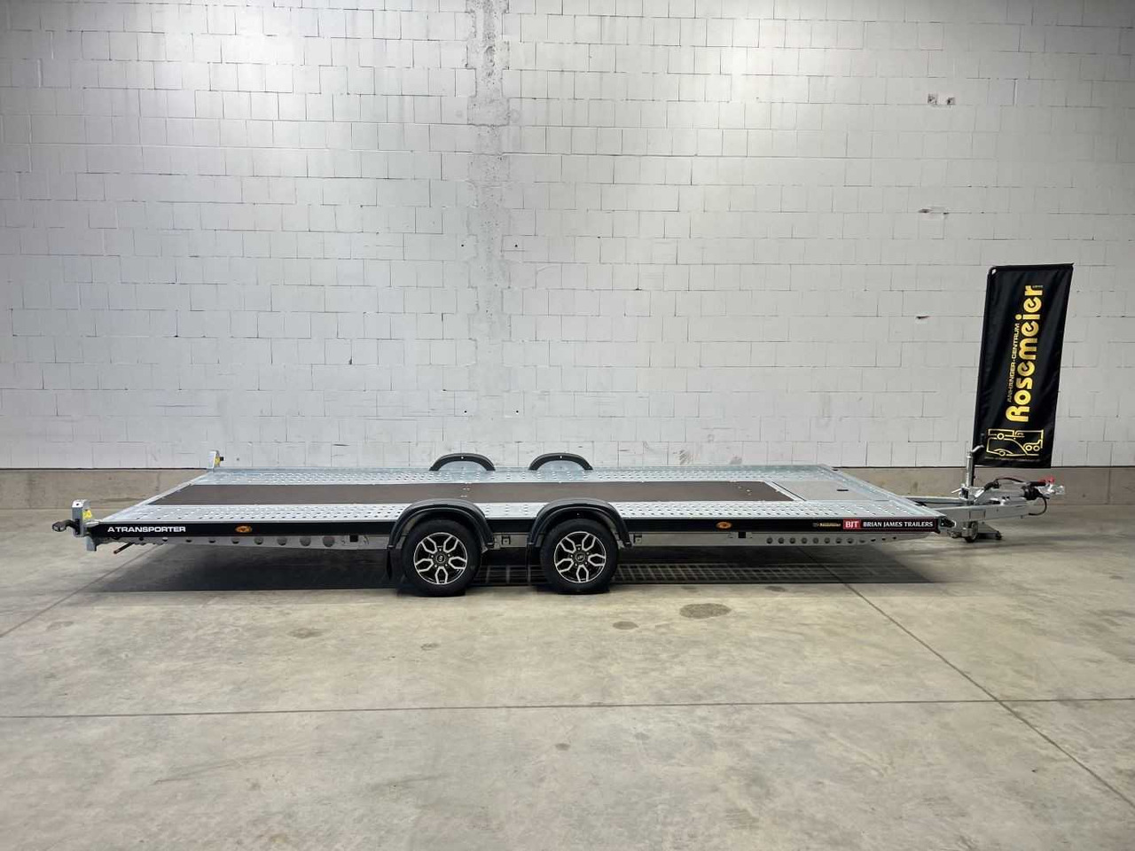 BRIAN_JAMES A Transporter 130-5521-35-2-12 Autotransporter - Pótkocsi autószállító: 2 kép. BRIAN_JAMES A Transporter 130-5521-35-2-12 Autotransporter - Pótkocsi autószállító: 2 kép.