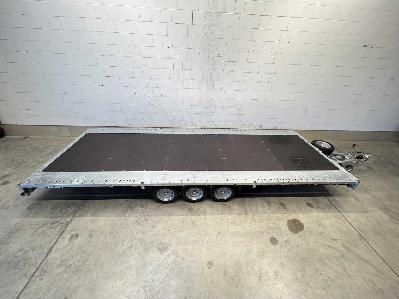 BRIAN_JAMES Connect 476-6022-35-3-12 Autotransporter - Pótkocsi autószállító: 5 kép. BRIAN_JAMES Connect 476-6022-35-3-12 Autotransporter - Pótkocsi autószállító: 5 kép.