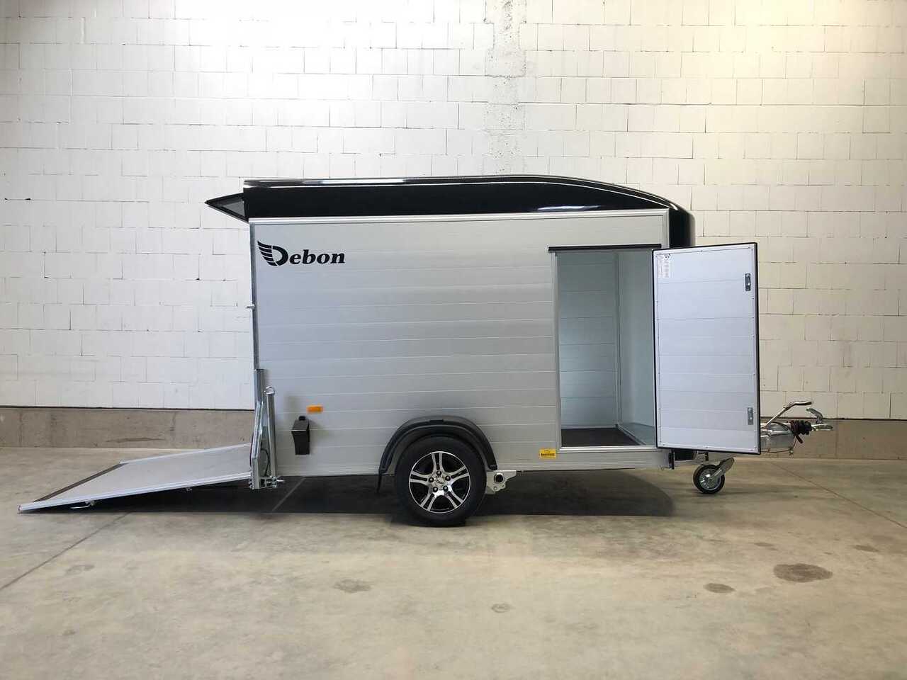 CHEVAL LIBERTE C300 Roadster Alufelge Kofferanhänger - Pótkocsi dobozos: 1 kép. CHEVAL LIBERTE C300 Roadster Alufelge Kofferanhänger - Pótkocsi dobozos: 1 kép.