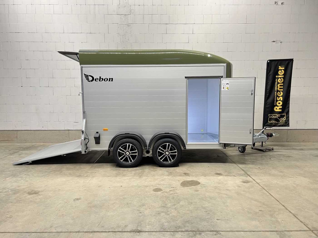 CHEVAL LIBERTE C500 Roadster Alu-Felgen Kofferanhänger - Motorszállító utánfutó: 1 kép. CHEVAL LIBERTE C500 Roadster Alu-Felgen Kofferanhänger - Motorszállító utánfutó: 1 kép.
