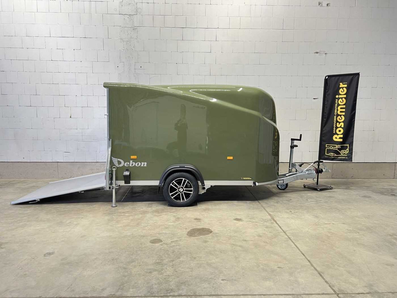 CHEVAL LIBERTE Cargo 1300.02+Tür Alu-Felgen Kofferanhänger - Pótkocsi dobozos: 1 kép. CHEVAL LIBERTE Cargo 1300.02+Tür Alu-Felgen Kofferanhänger - Pótkocsi dobozos: 1 kép.