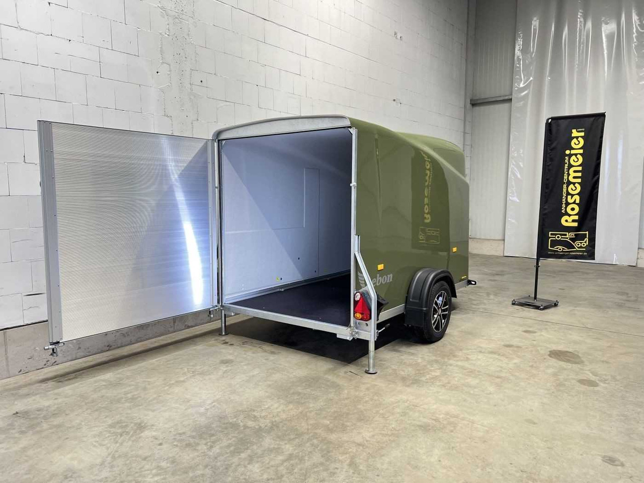CHEVAL LIBERTE Cargo 1300.02+Tür Alu-Felgen Kofferanhänger - Pótkocsi dobozos: 5 kép. CHEVAL LIBERTE Cargo 1300.02+Tür Alu-Felgen Kofferanhänger - Pótkocsi dobozos: 5 kép.