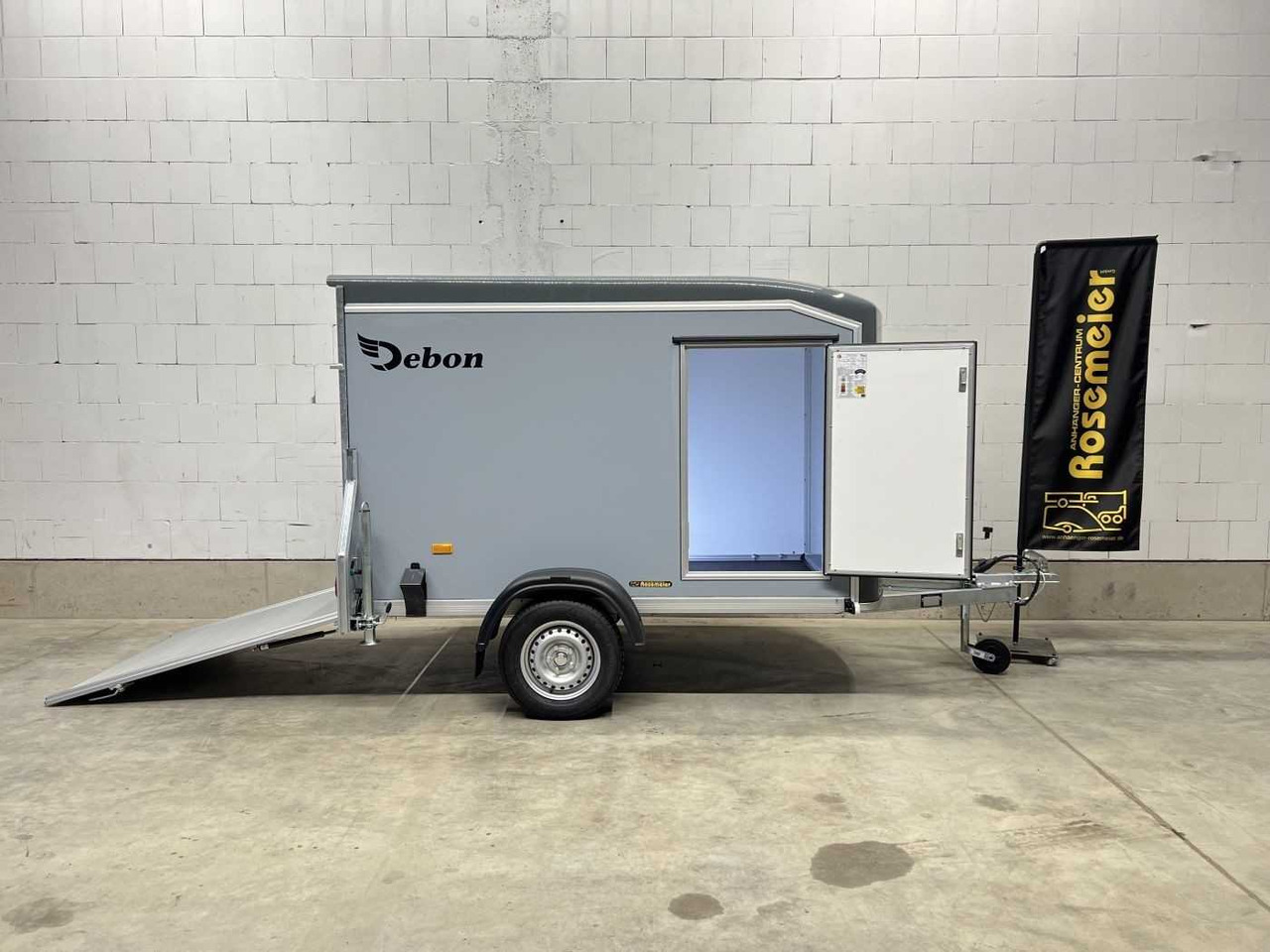 CHEVAL LIBERTE DEBON C255 Plywood Seitentür Kofferanhänger - Pótkocsi dobozos: 1 kép. CHEVAL LIBERTE DEBON C255 Plywood Seitentür Kofferanhänger - Pótkocsi dobozos: 1 kép.