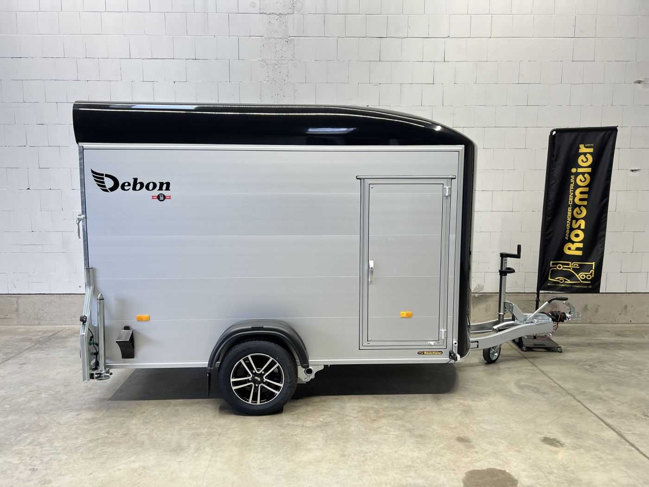 CHEVAL LIBERTE DEBON C400 Roadster ALF Kofferanhänger - Motorszállító utánfutó: 2 kép. CHEVAL LIBERTE DEBON C400 Roadster ALF Kofferanhänger - Motorszállító utánfutó: 2 kép.