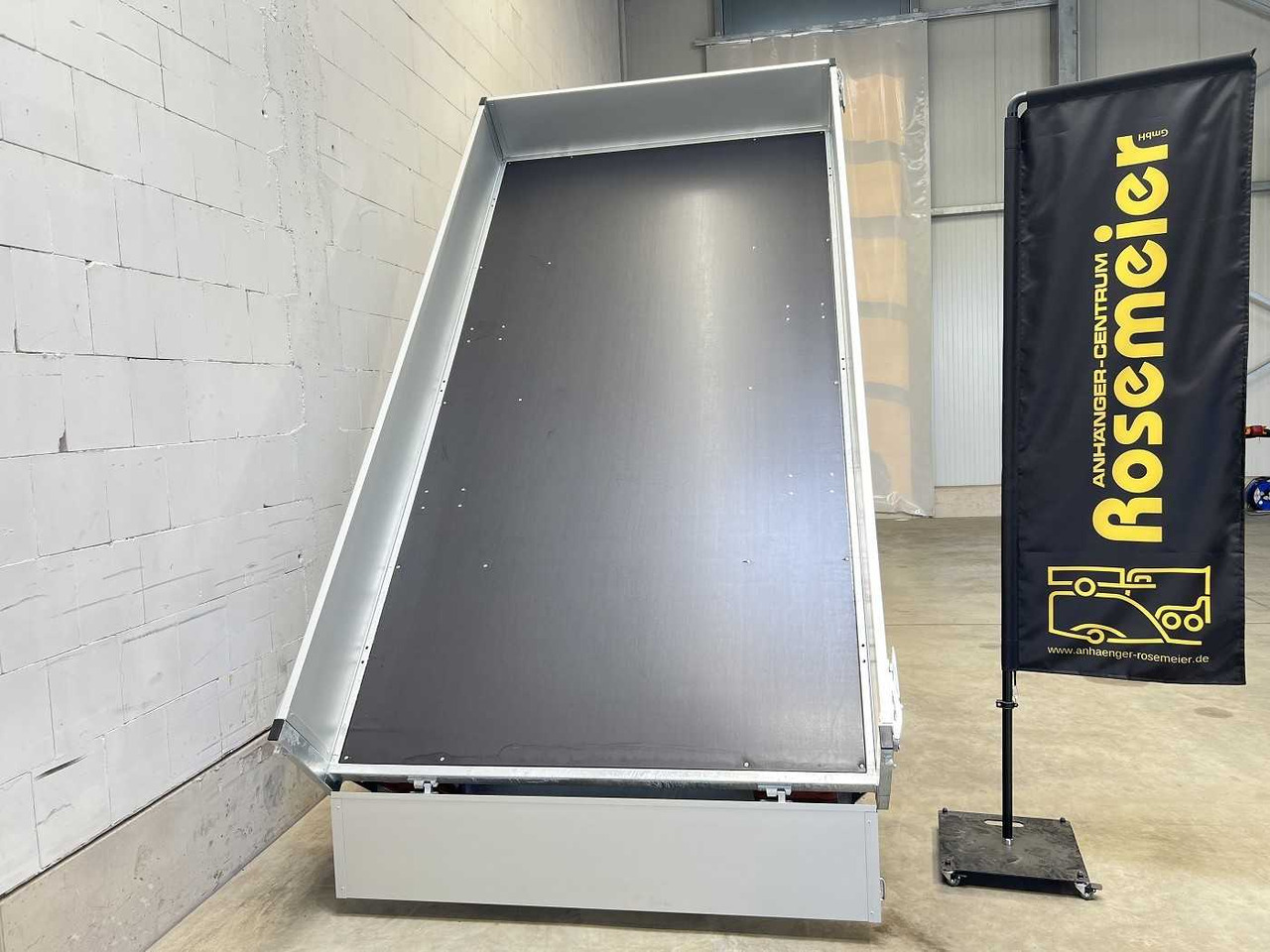 CHEVAL LIBERTE DEBON PW1.2 Eco Rückwärtskipper - Pótkocsi billenőplatós: 4 kép. CHEVAL LIBERTE DEBON PW1.2 Eco Rückwärtskipper - Pótkocsi billenőplatós: 4 kép.