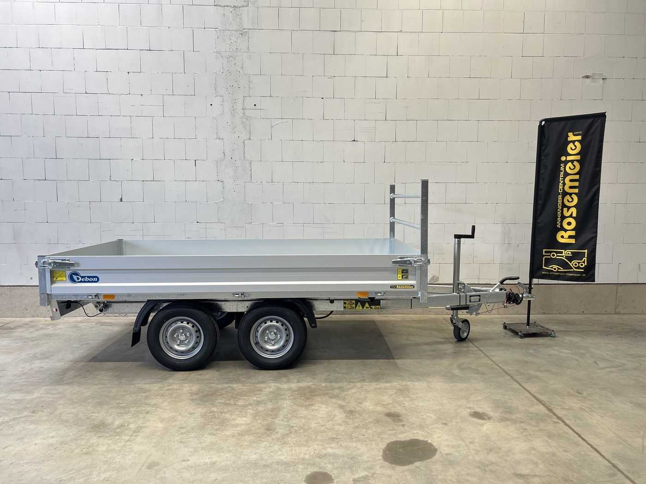 CHEVAL LIBERTE DEBON PW1.2E Lux E-Pumpe Rückwärtskipper - Pótkocsi billenőplatós: 5 kép. CHEVAL LIBERTE DEBON PW1.2E Lux E-Pumpe Rückwärtskipper - Pótkocsi billenőplatós: 5 kép.
